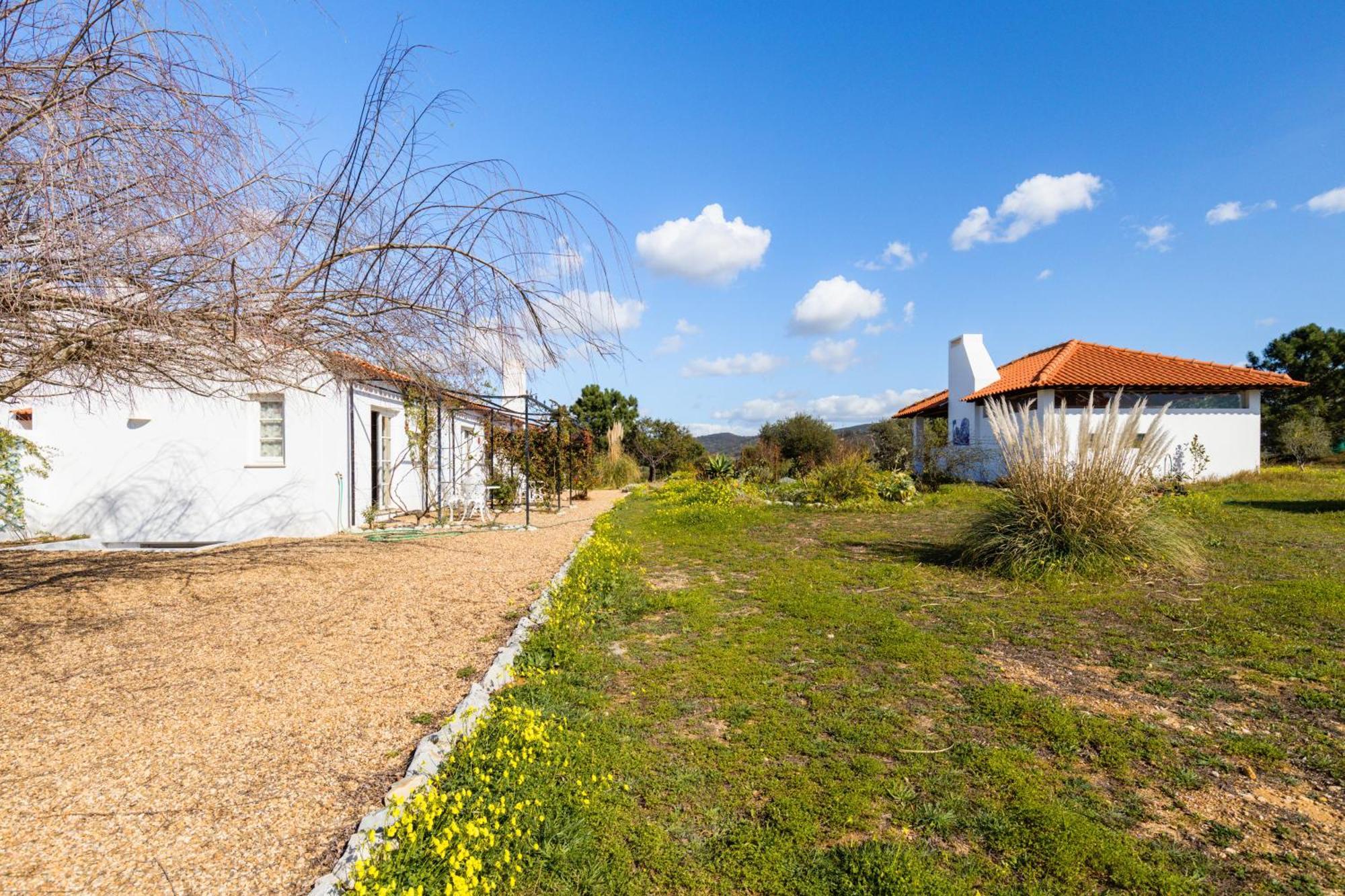 Gotas De Luar Turismo Rural Pensionat Vila Nova de Milfontes Exteriör bild