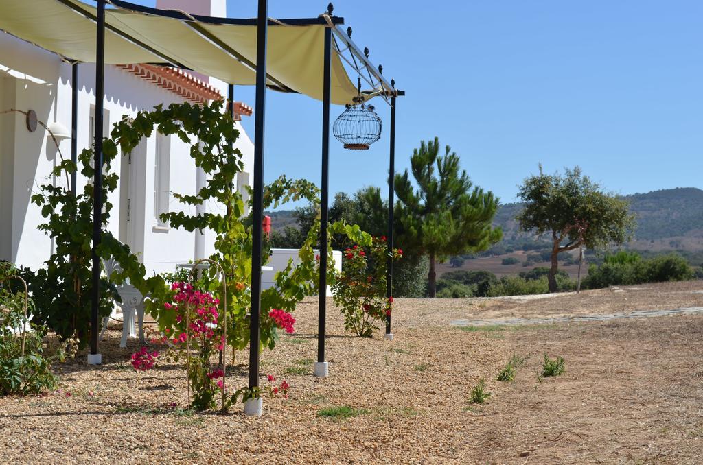 Gotas De Luar Turismo Rural Pensionat Vila Nova de Milfontes Exteriör bild